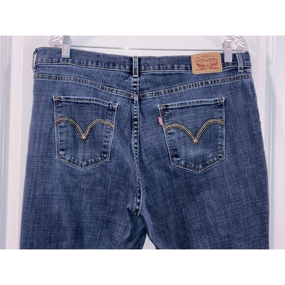 Levi’s Women’s 16M Jeans 33X32 Classic Boot Fast Shipping! - Picture 5 of 6